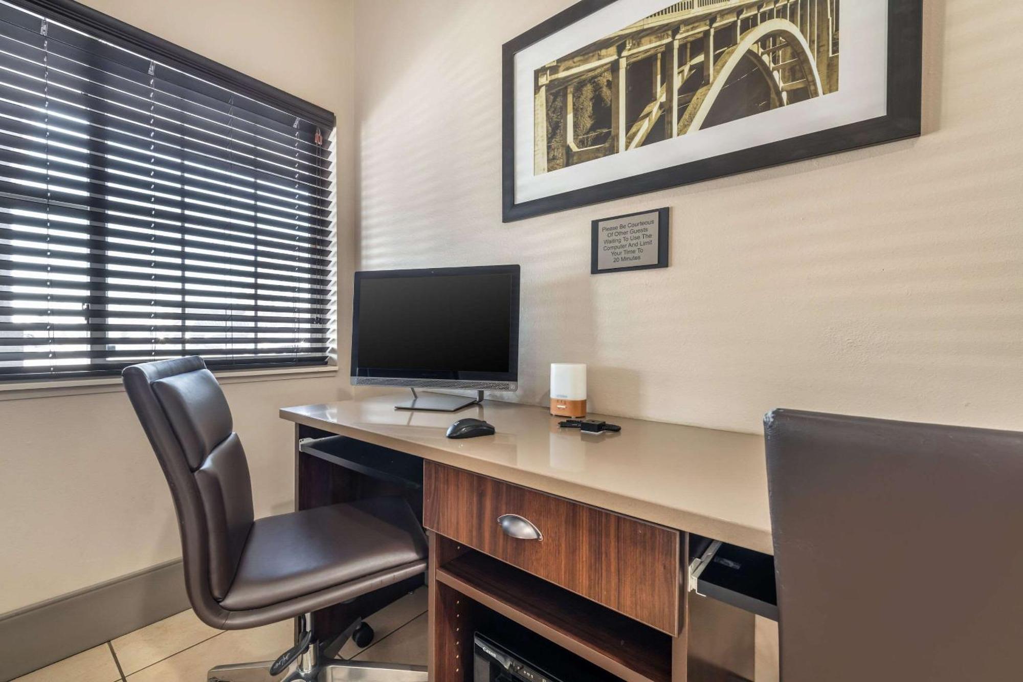 Country Inn & Suites By Radisson, Watertown, Sd Esterno foto