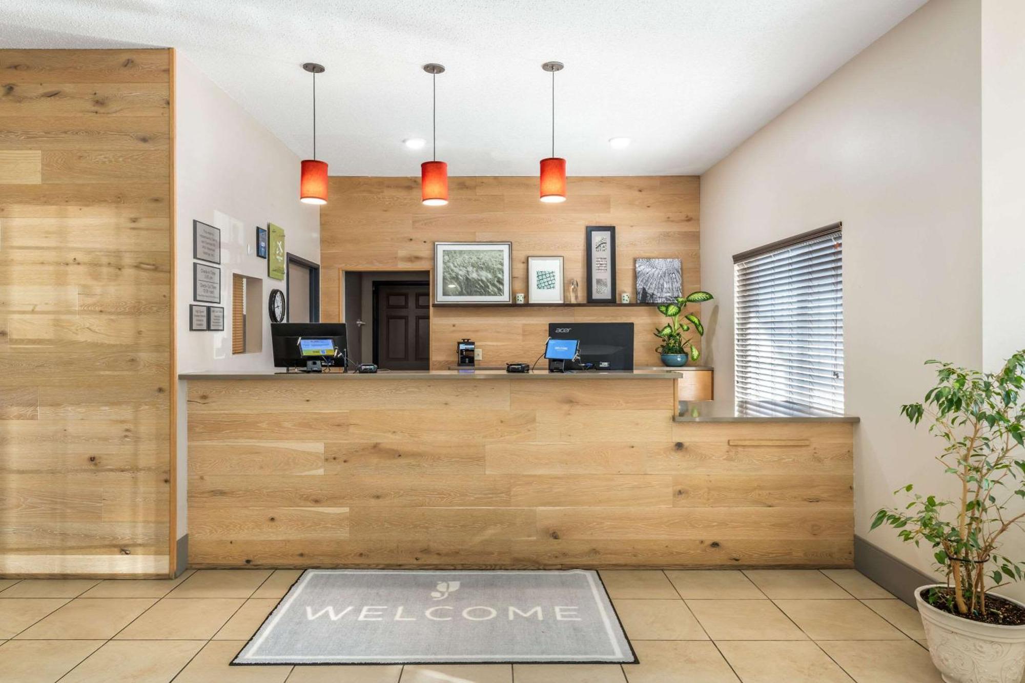 Country Inn & Suites By Radisson, Watertown, Sd Esterno foto