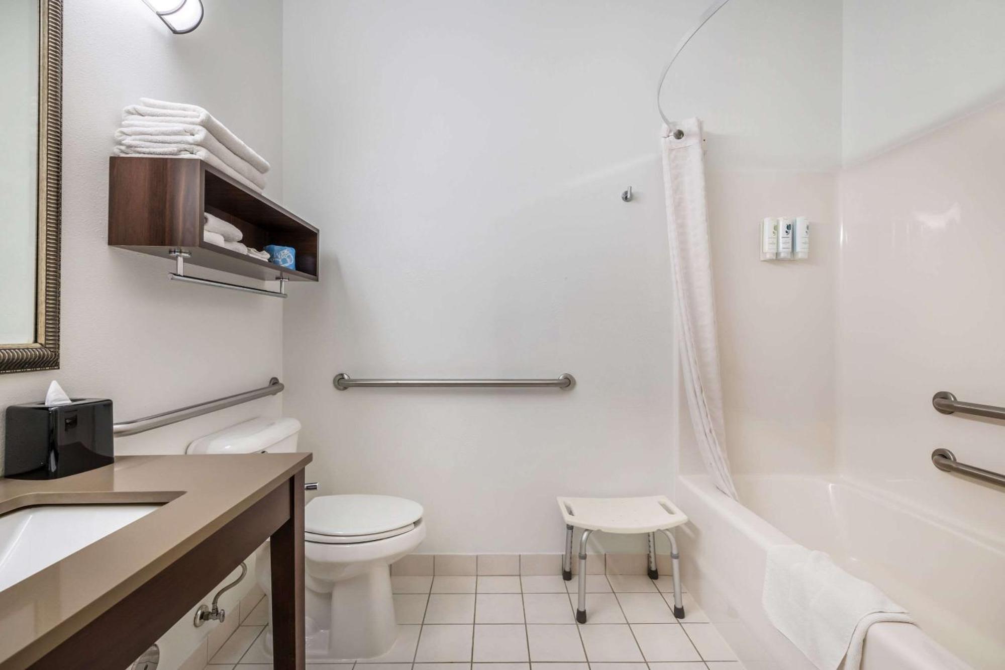 Country Inn & Suites By Radisson, Watertown, Sd Esterno foto